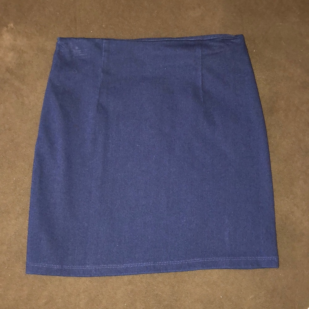 😍😍GB BRAND DARK DENIM MINI SKIRT W/ ZIPPER SIDE - Picture 9 of 9
